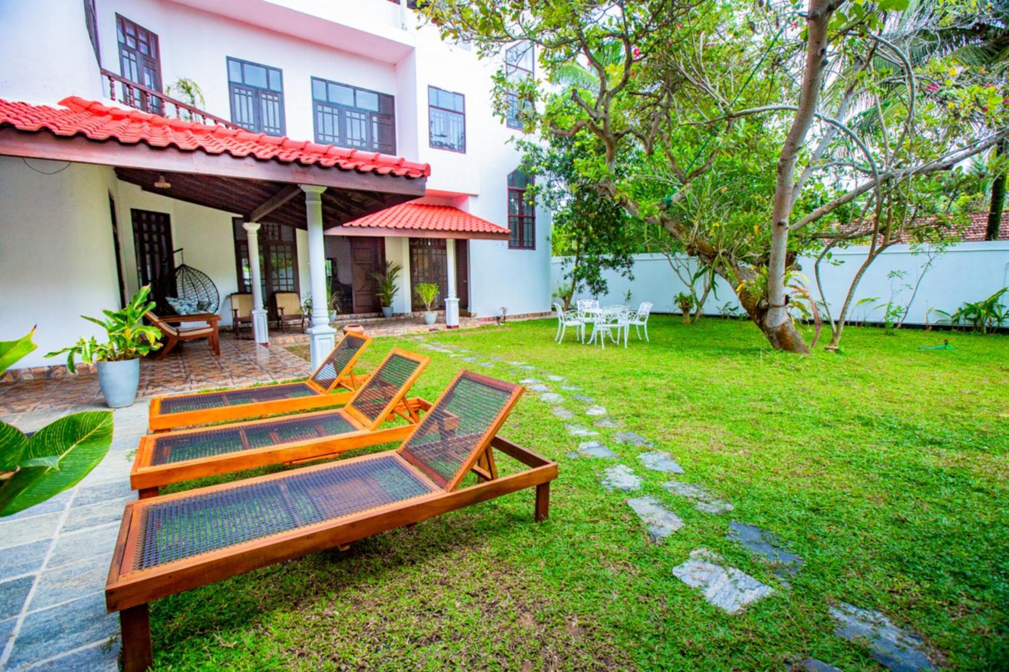 Nibbana Mirissa Hotel Экстерьер фото