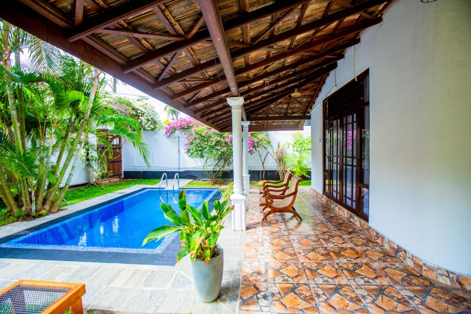 Nibbana Mirissa Hotel Экстерьер фото